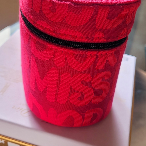 Dior Pink Cosmetic Case - Picture 6 of 7